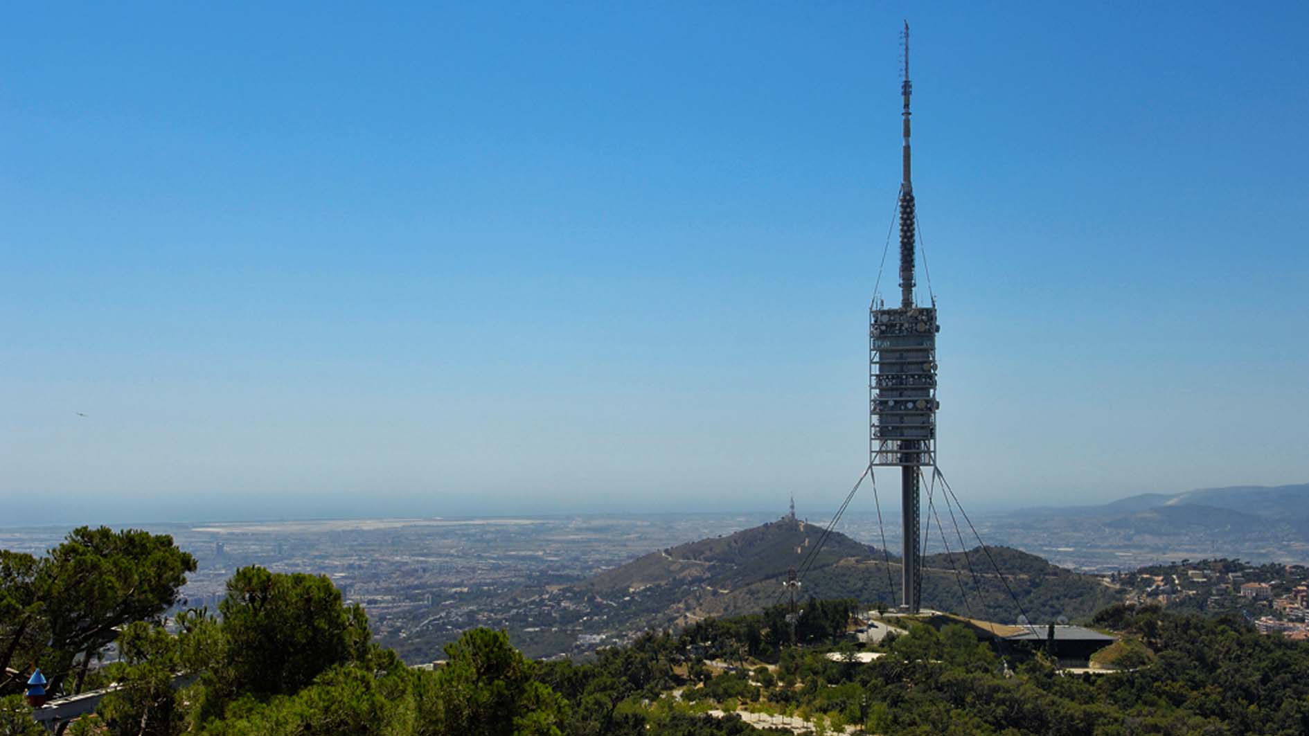 WUICOM-BCN: Comunidades de interfaz resilientes en el fuego de Barcelona
