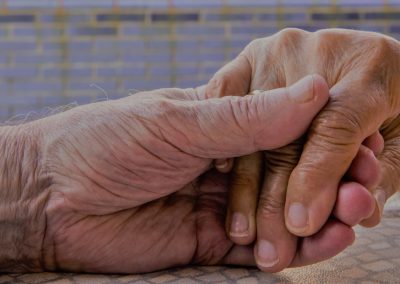 Què significa envellir en comunitat des d’una perspectiva interseccional?